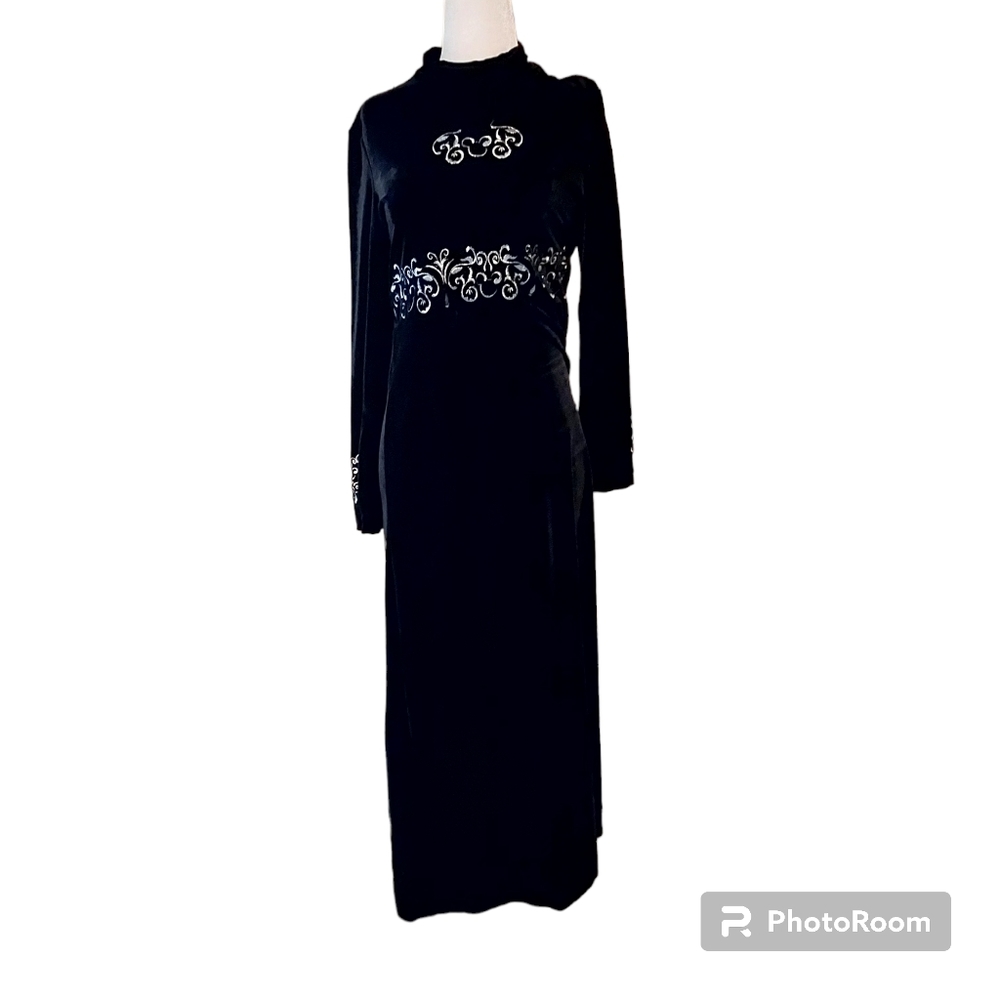 The Disney Catalog S Dress Velvet Black Long Sleeve Mickey Zipup. Dimensions pit
